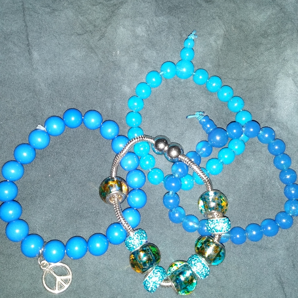 Bracelet - Picture 2 of 2